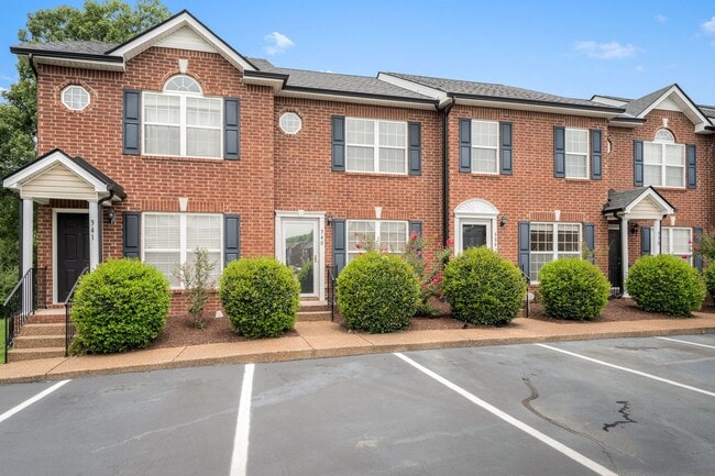 340 Stewarts Landing Cir