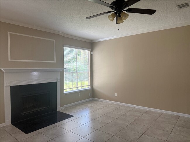 Photo - 4727 Heritage Country Ln