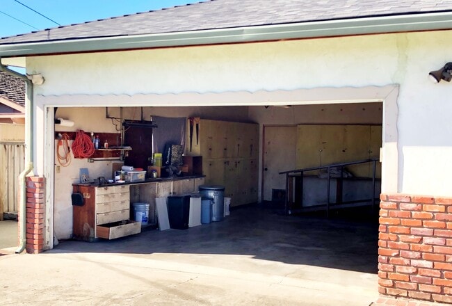 Photo - 192 Clifford Ave