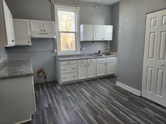 Photo - 7 National St Unit 7