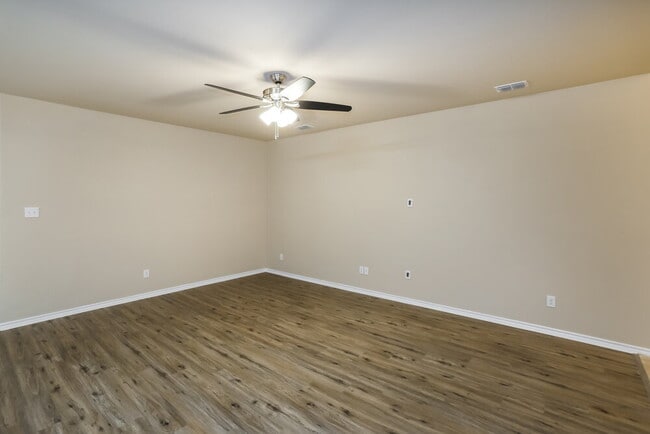 Photo - 314 Fairgrounds Ln