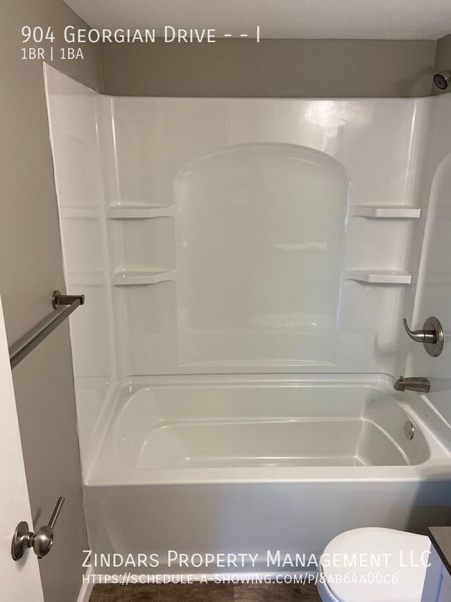 Photo - 904 Georgian Dr Unit I