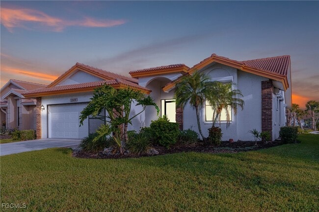 Building Photo - 12630 Kelly Palm Dr