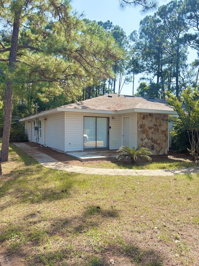 Building Photo - 1701 Paulding Ave Rental
