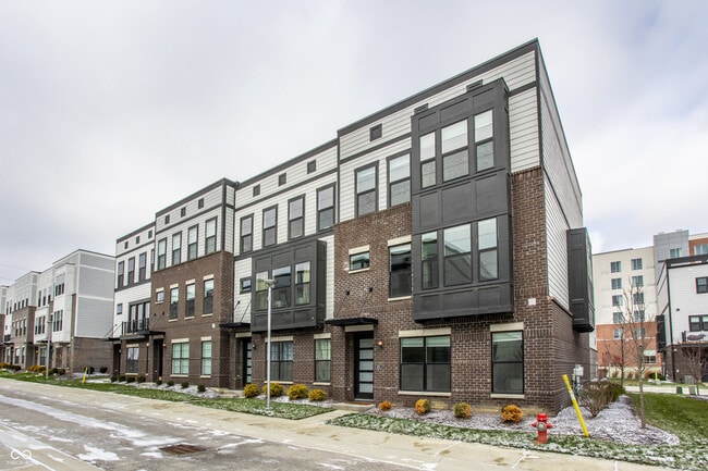 Photo - 9744 Junction Sta