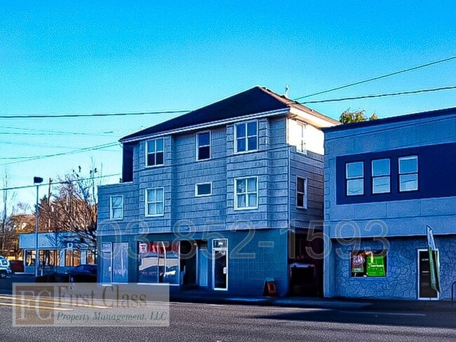 Building Photo - 2708 NE Sandy Blvd Rental