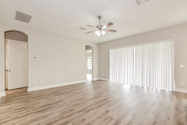 Photo - 1174 Green Vista Cir
