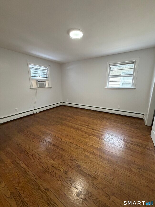 Photo - 582 Capitol Ave Unit 2