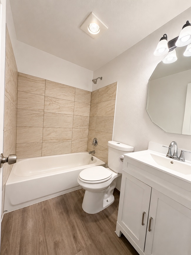 Photo - Mar Ann Apartments - B3 - 2 Bed / 1 Bath 1st floor Balcony w/ view Unit B3