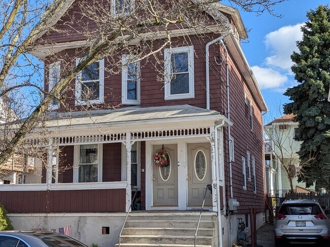 Building Photo - 12 Newbern Ave Unit 1