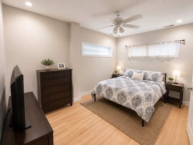 Photo - 1330 W Roscoe St Unit 2