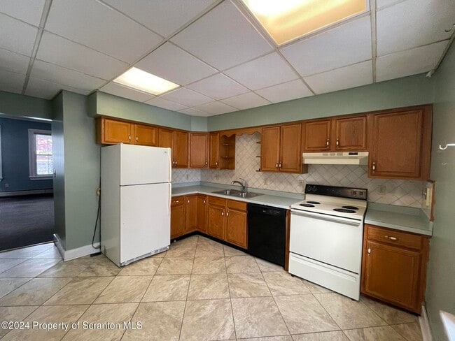 Photo - 1230 Providence Rd