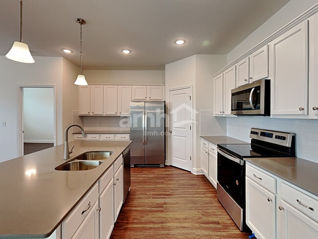 Photo - 1058 Sky Lks Dr