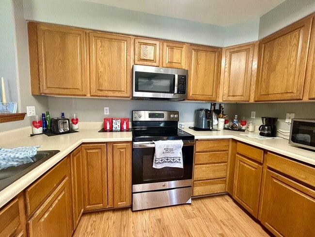 Photo - 643 W Horton Way