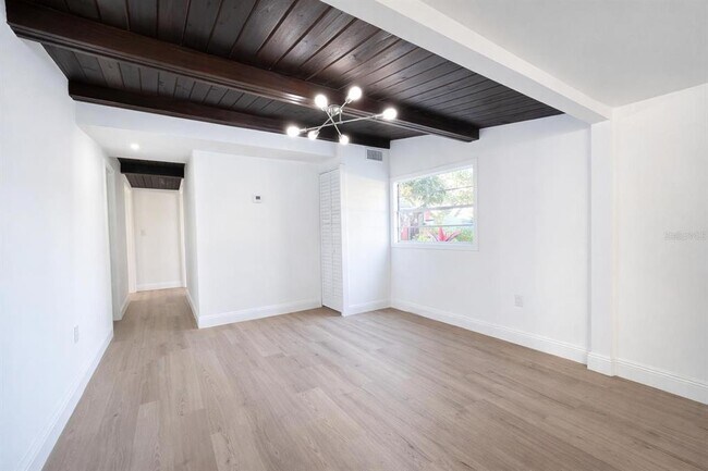 Photo - 6580 10th Ave Terrace S