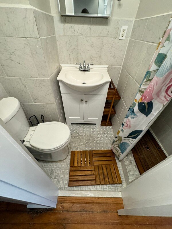 Photo - 416 Pembroke Ave