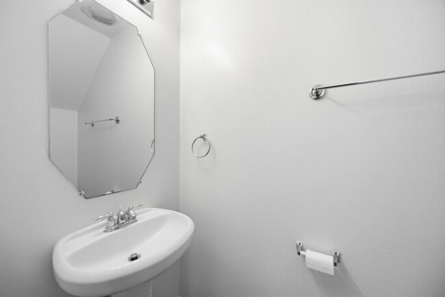 Photo - 14015 Crossvale Ln