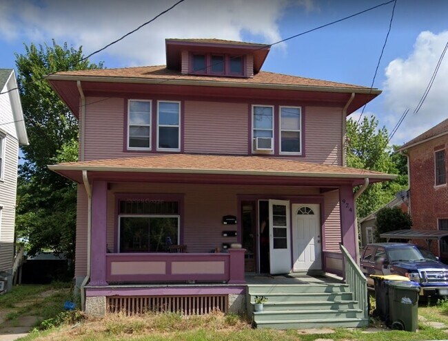 Exterior de la casa - 924 Iowa Ave Unidad 1