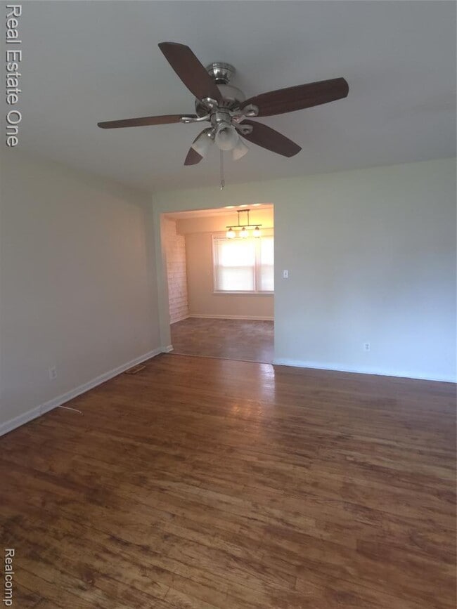 Photo - 23654 Whitley Dr