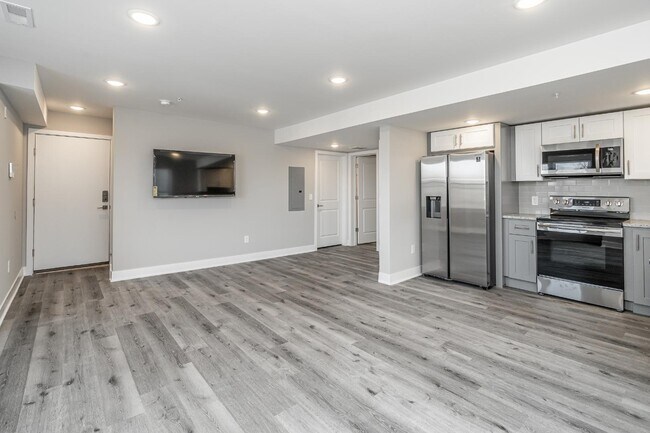 Photo - 616 Union St