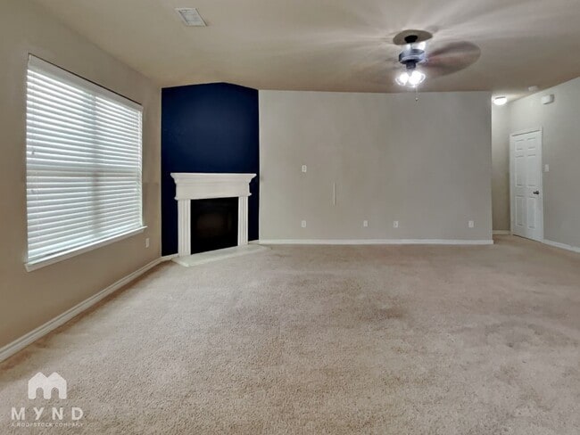 Photo - 1417 Castle Creek Dr