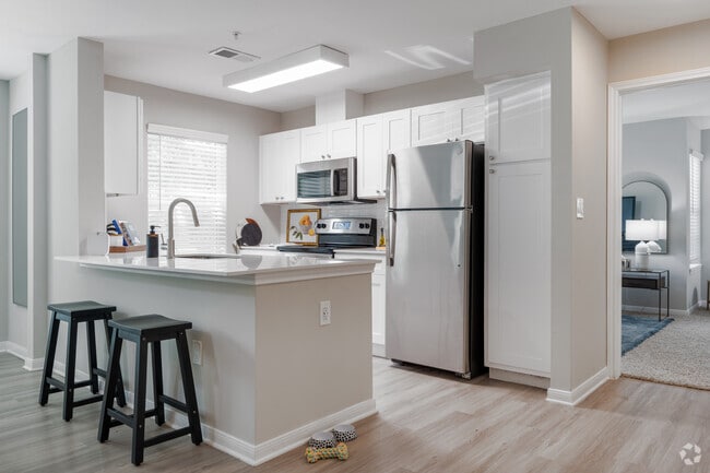 3BR, 2BA - 1,086SF - Kitchen