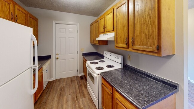 Photo - Oak Park Apartments