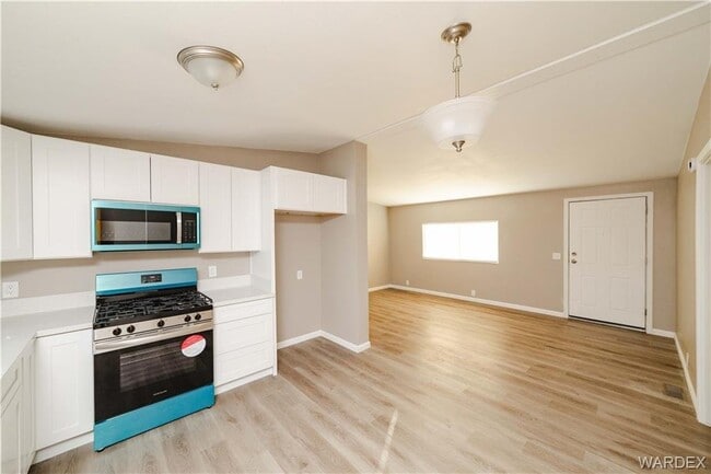 Photo - 4562 N Glen Rd