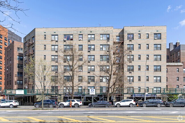 Photo - 3184 Grand Concourse