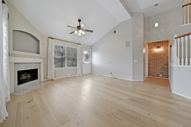 Photo - 5802 Spring Sunrise Dr