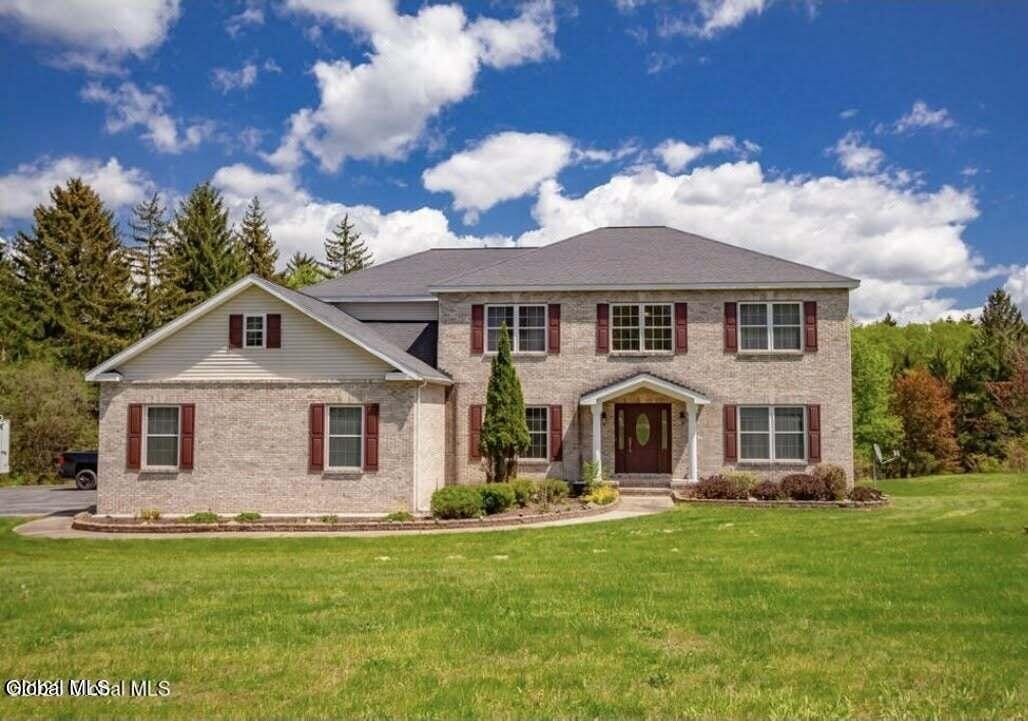 Photo - 620 Sacandaga Rd
