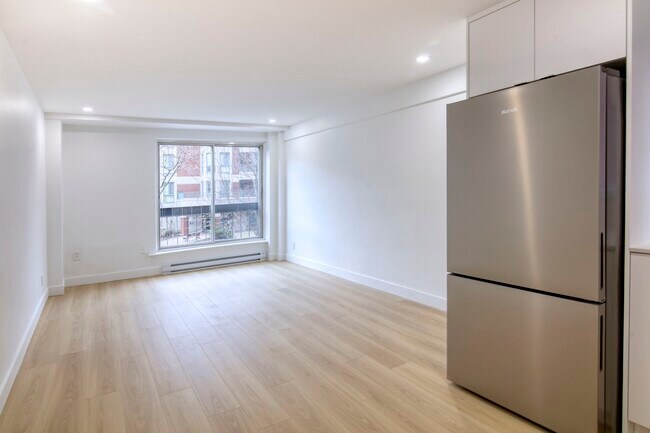 Photo - 1 Chem. de la Côte-Sainte-Catherine Unit 1001