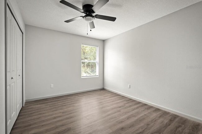 Photo - 1594 W 22nd St