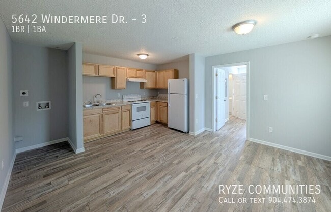 Photo - 5642 Windermere Dr Unit 3