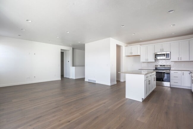 Photo - 2526 N 3670 W