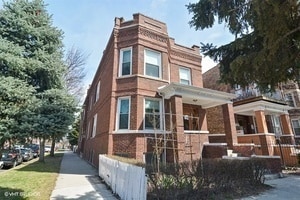 Building Photo - 3851 W Belden Ave Unit 1R Rental