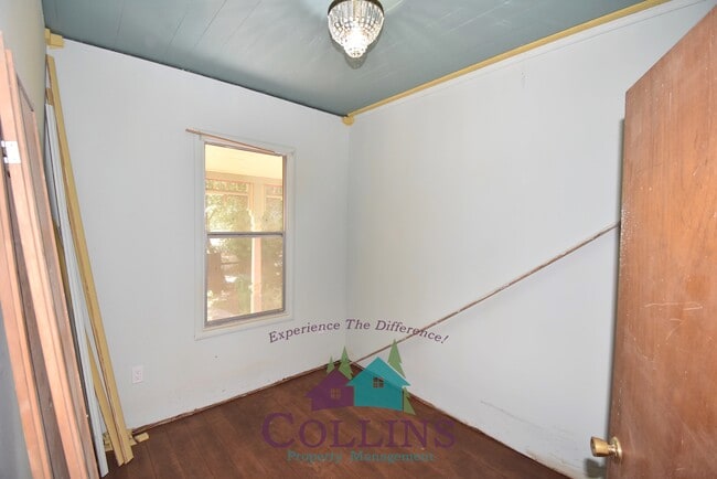 Photo - 422 Dalton St