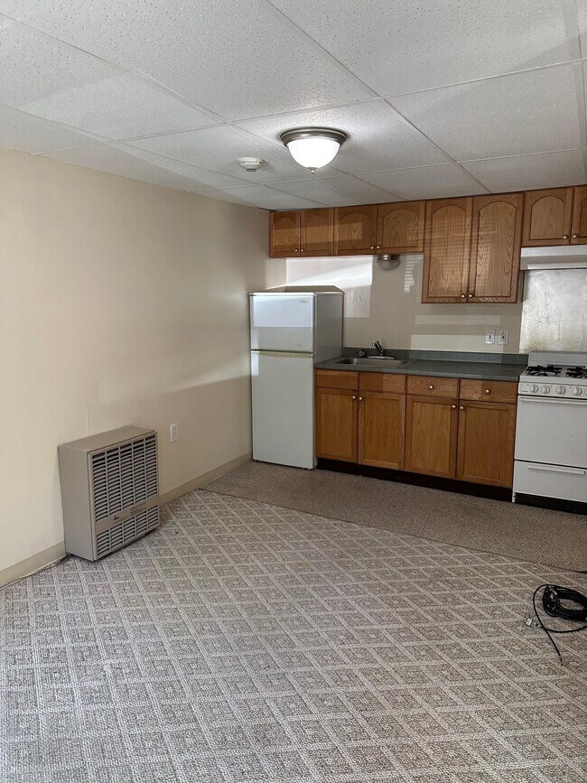 Photo - 100 Main St Apartment Unit 1