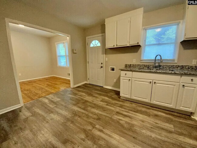 Photo - 101 Woodcrest Dr