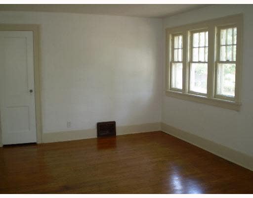 Photo - 2530 Bonds Ave