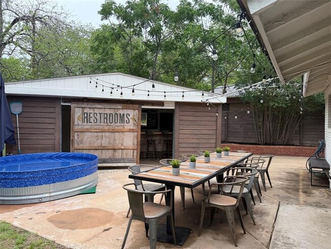 Photo - 4618 Englewood Dr