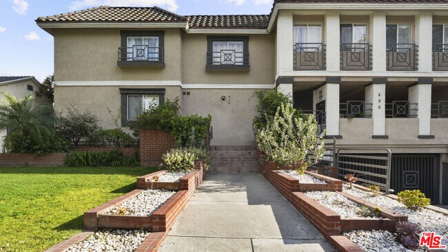 Photo - 420 Riverdale Dr