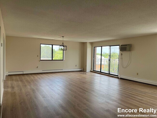 131 Coolidge Ave