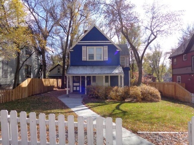 Photo - 537 E Platte Ave Condo Unit 1 - 4
