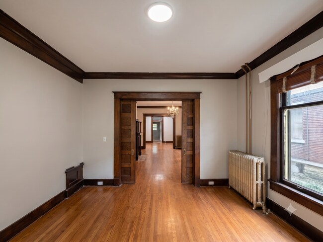 Photo - 1258 Agnes Pl