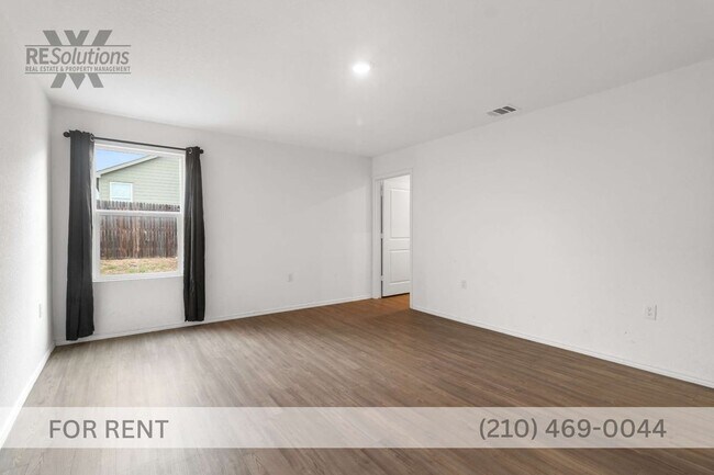 Photo - 12058 Still Pass