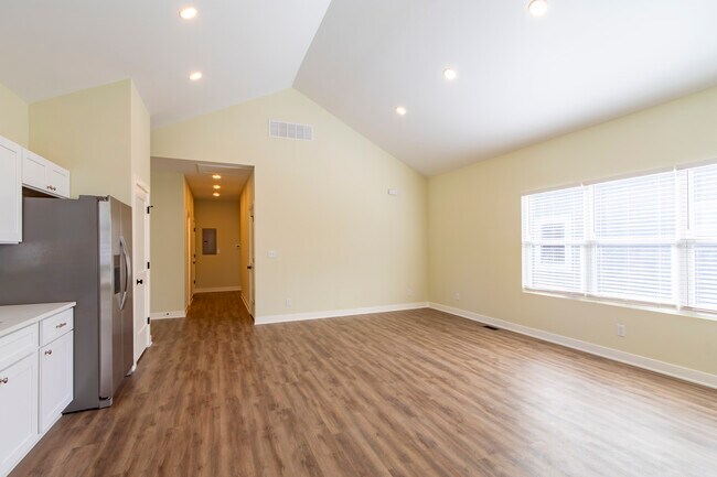 Photo - RnR Duplex SoBro