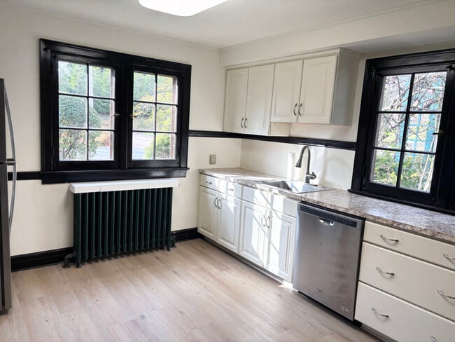 Photo - 708 Rock Beach Rd Unidad South