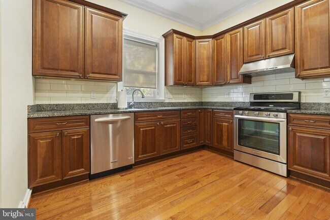 Photo - 1819 10th St NW