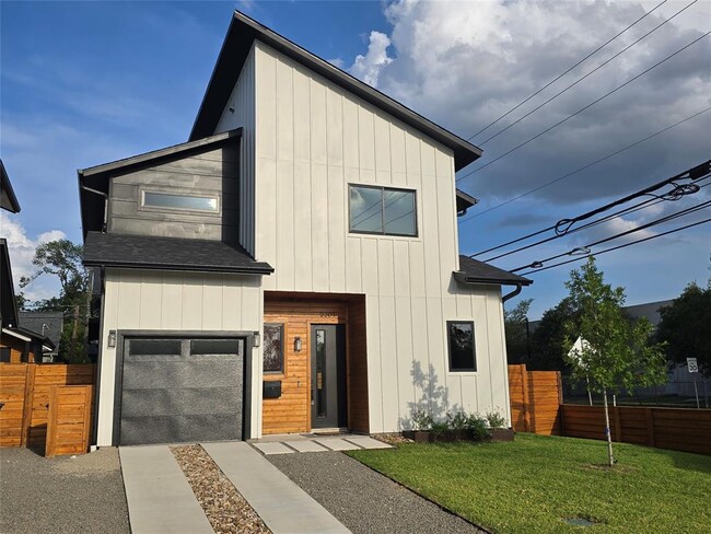 Photo - 5301 Grover Ave